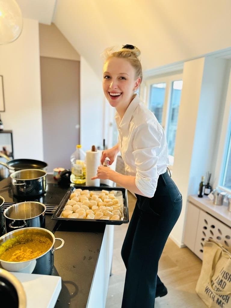 Chef Juliette cooking in a home kitchen